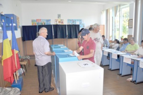 Autoritatea Electorală Permanentă zice că împrăştie cu amenzi în toată ţara